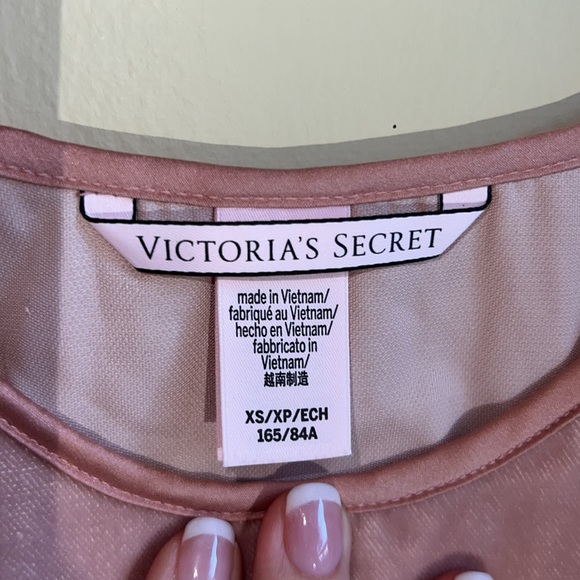 Victoria’s Secret Cropped Cami - Picture 3 of 4